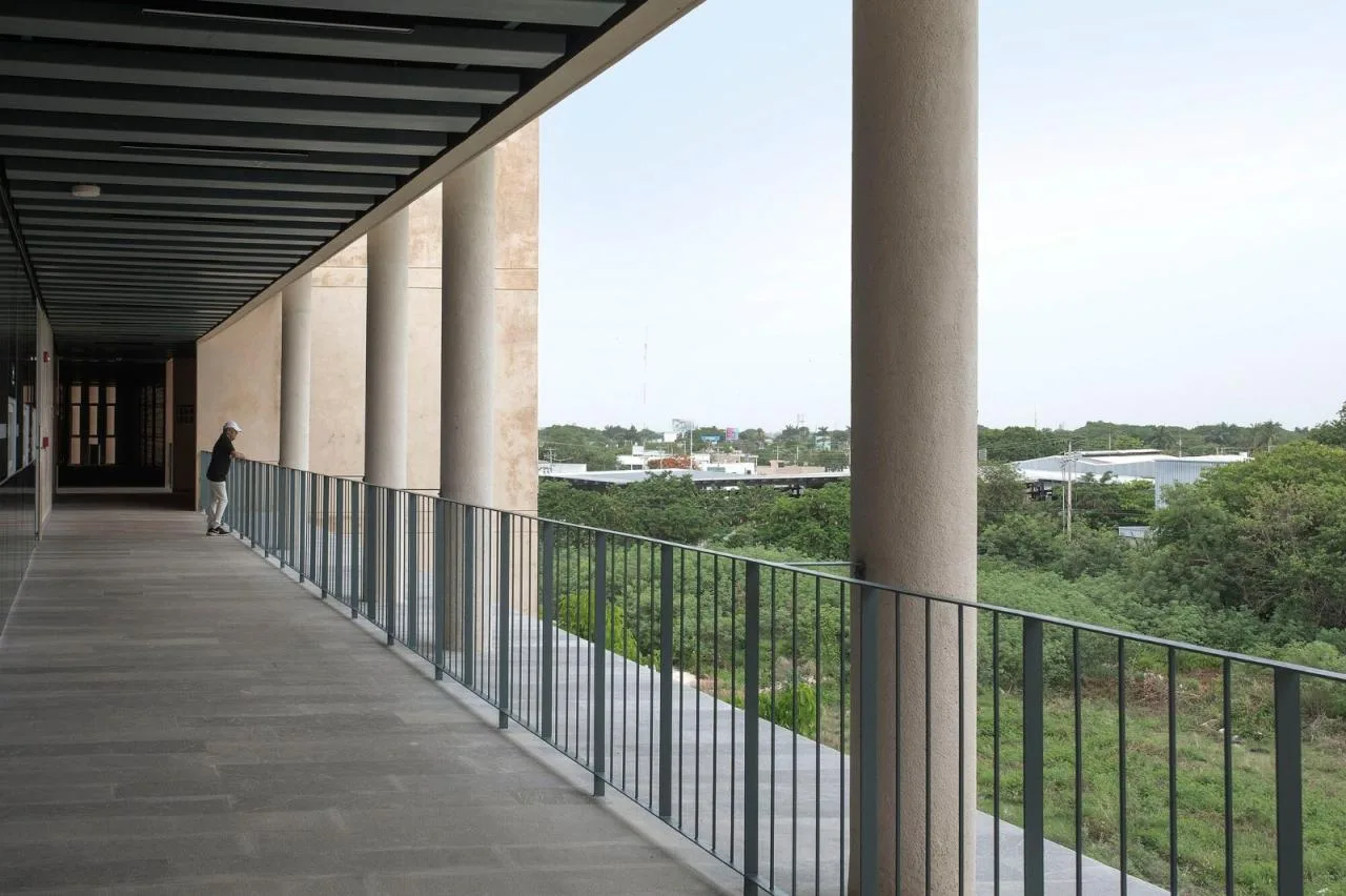 BIM Architecture | Merida Bank and Business School/IUA Ignacio Urquiza Arquitectos