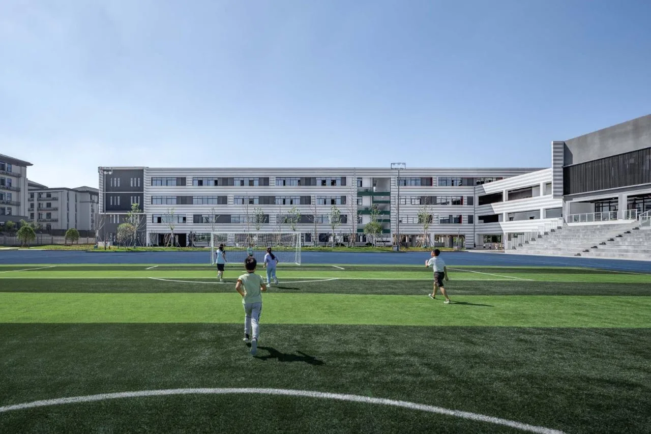 BIM Architecture | Quzhou Xinhua Second School/01 City Architecture Firm