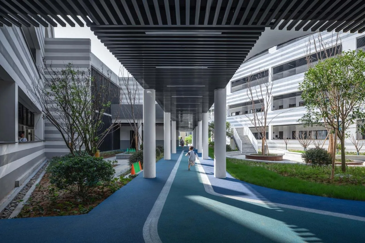 BIM Architecture | Quzhou Xinhua Second School/01 City Architecture Firm
