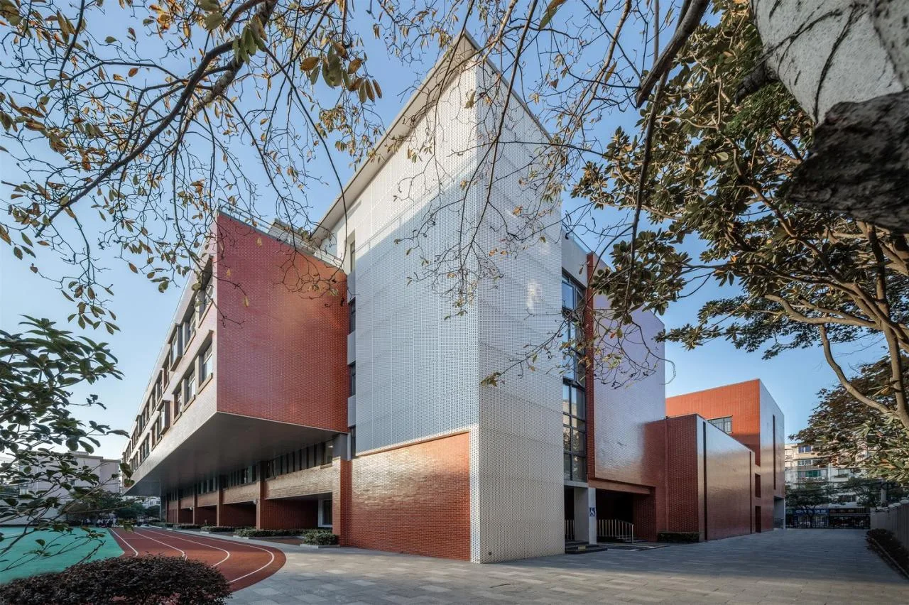 BIM Architecture | Lansheng Fudan Middle School Guohe Road Campus Renovation and Expansion Project/Shanghai Huadu Architectural Planning and Design Co., Ltd