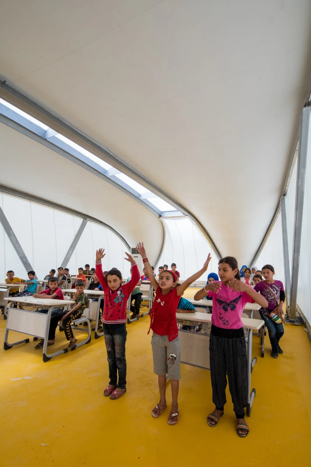 BIM Architecture | Emergency Shelter Tent Built in One Day/Zaha Hadid Architects