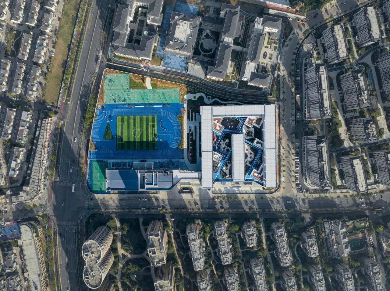 BIM Architecture | Quzhou Xinhua Second School/01 City Architecture Firm