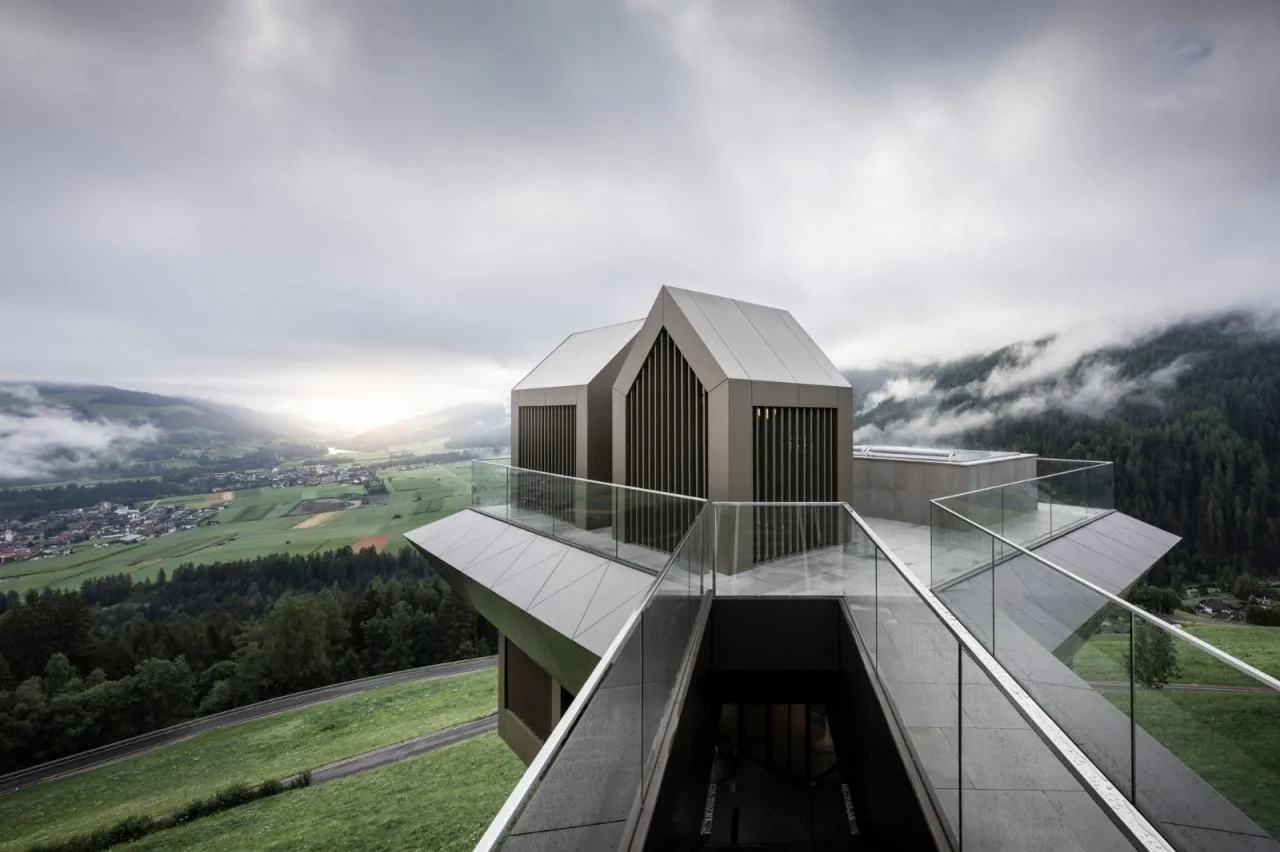 BIM Architecture | 'Inverted' Architecture, Hubertus Hotel Expansion/noa*