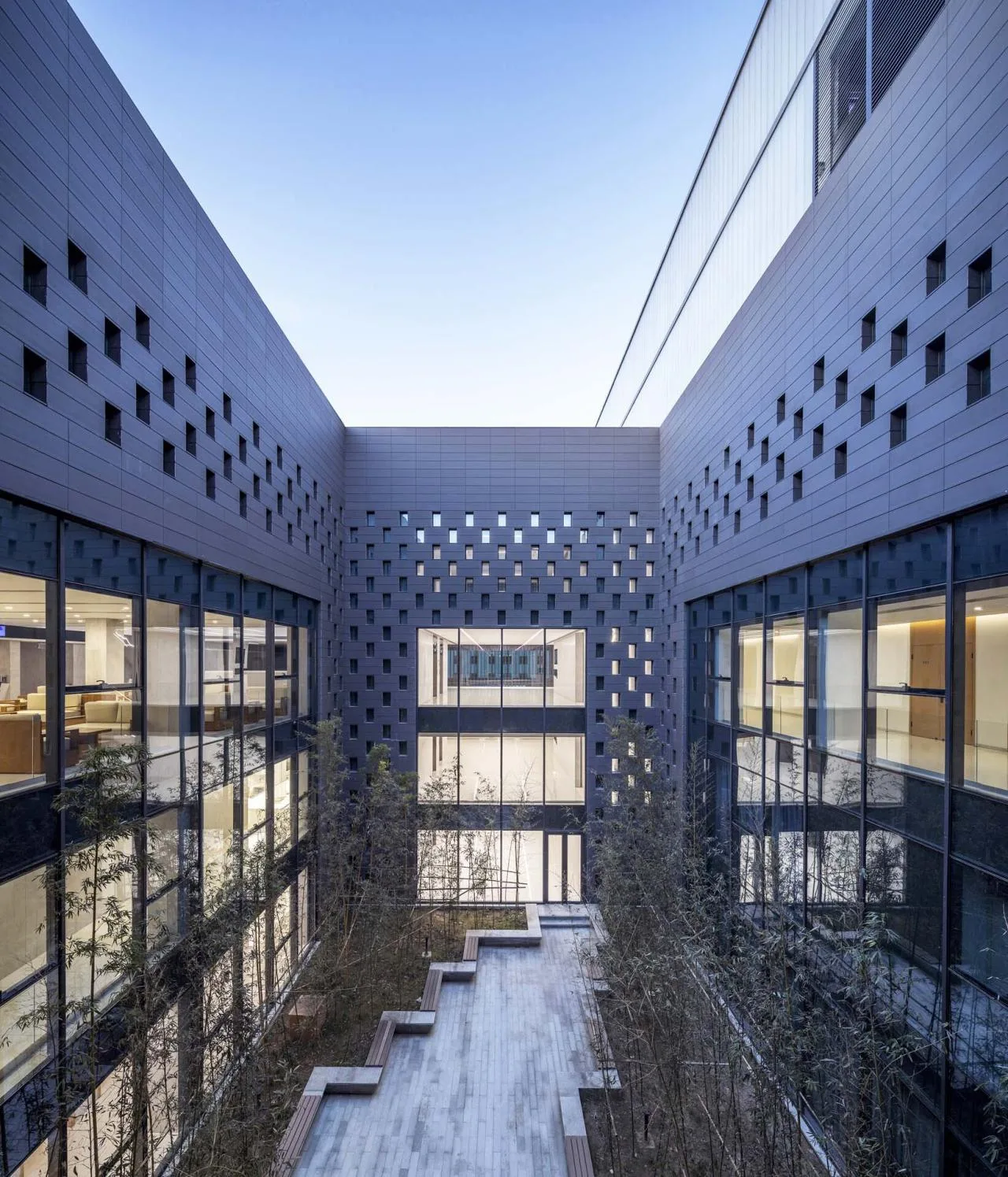 BIM Architecture | Courtyard Facing the Sky - Beijing Tongzhou Lucheng Civic Center/Yidu Architecture
