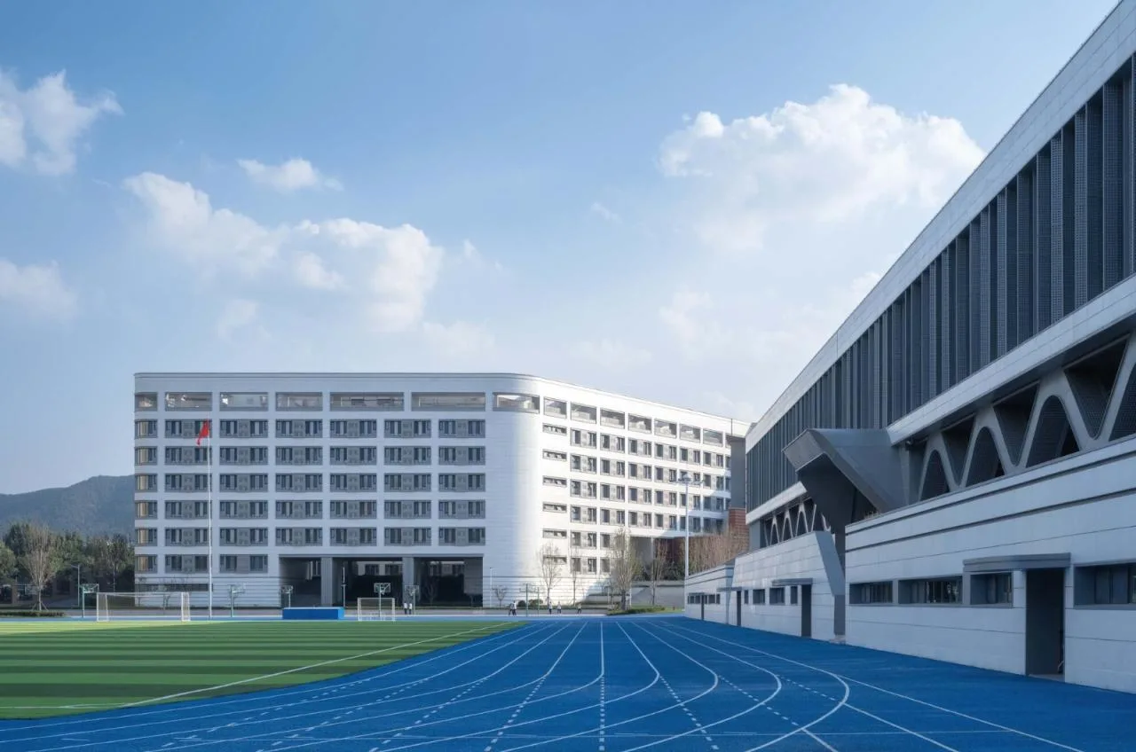 BIM Architecture | Jinan Licheng No.2 Middle School Caishi Campus/Tongyuan Design