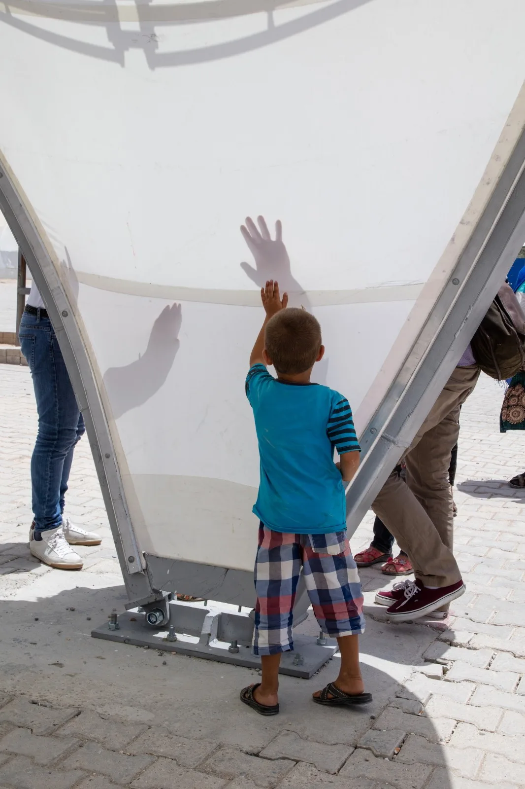 BIM Architecture | Emergency Shelter Tent Built in One Day/Zaha Hadid Architects