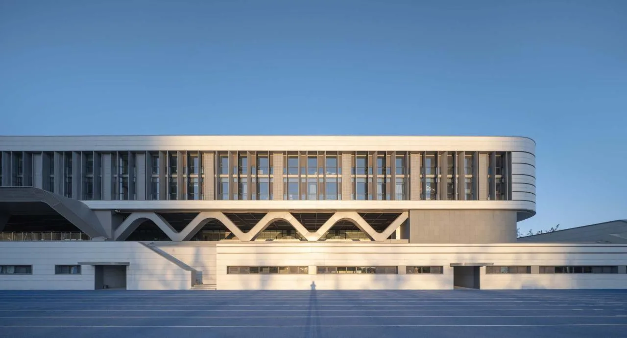 BIM Architecture | Jinan Licheng No.2 Middle School Caishi Campus/Tongyuan Design