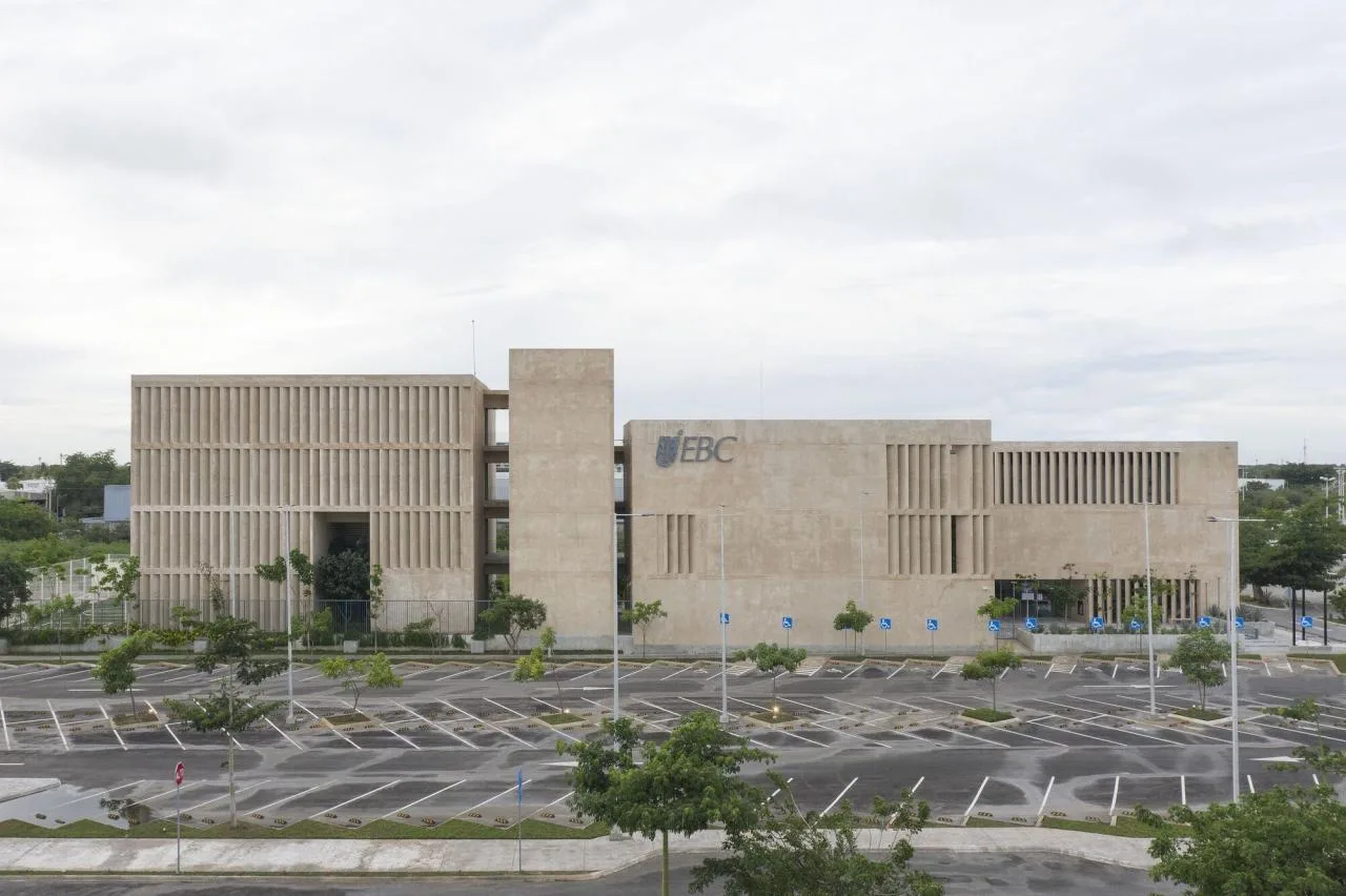 BIM Architecture | Merida Bank and Business School/IUA Ignacio Urquiza Arquitectos