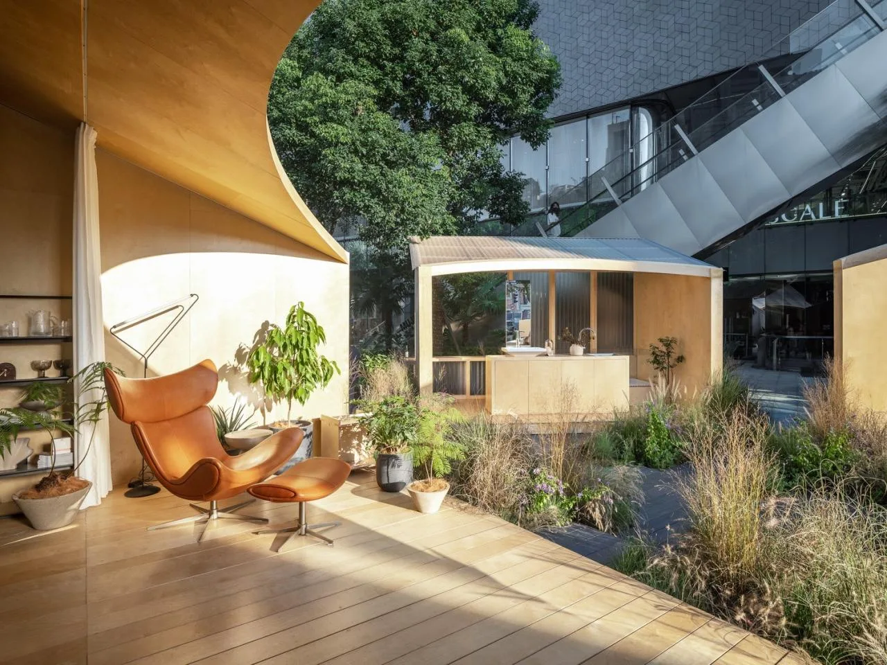BIM Architecture | Room Garden: Space Installation/Room Building Design in the bustling city