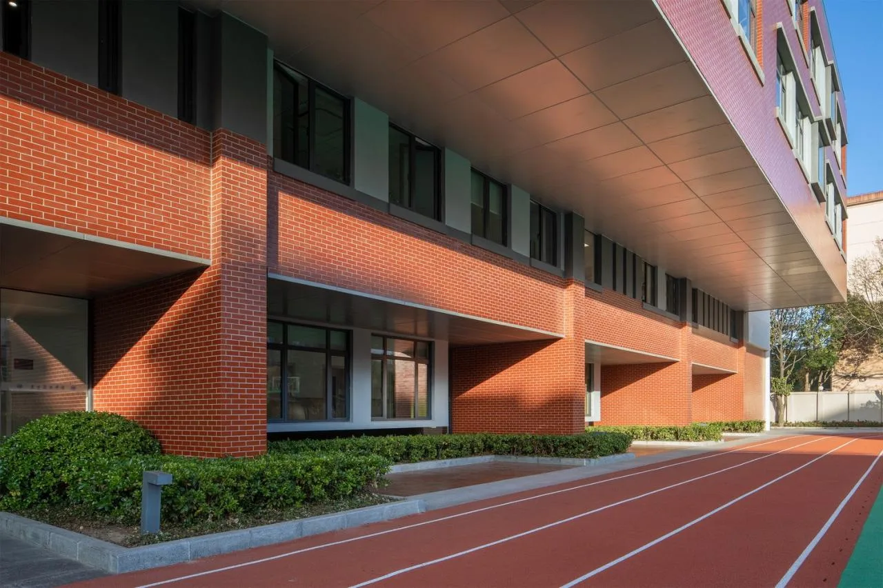 BIM Architecture | Lansheng Fudan Middle School Guohe Road Campus Renovation and Expansion Project/Shanghai Huadu Architectural Planning and Design Co., Ltd