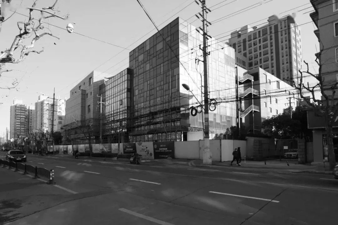 Chuangyi MIX · Luo Xiu Road | Revitalize and rejuvenate, from 'closing old boxes on street corners' to 'green neighborhood reception rooms'/Sanyi Architecture