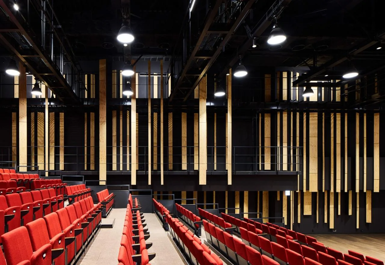 BIM Architecture | Yokohama International School, both interior and exterior wooden finishes/Dacheng Construction+Kengo Kuma Architecture Urban Design Firm