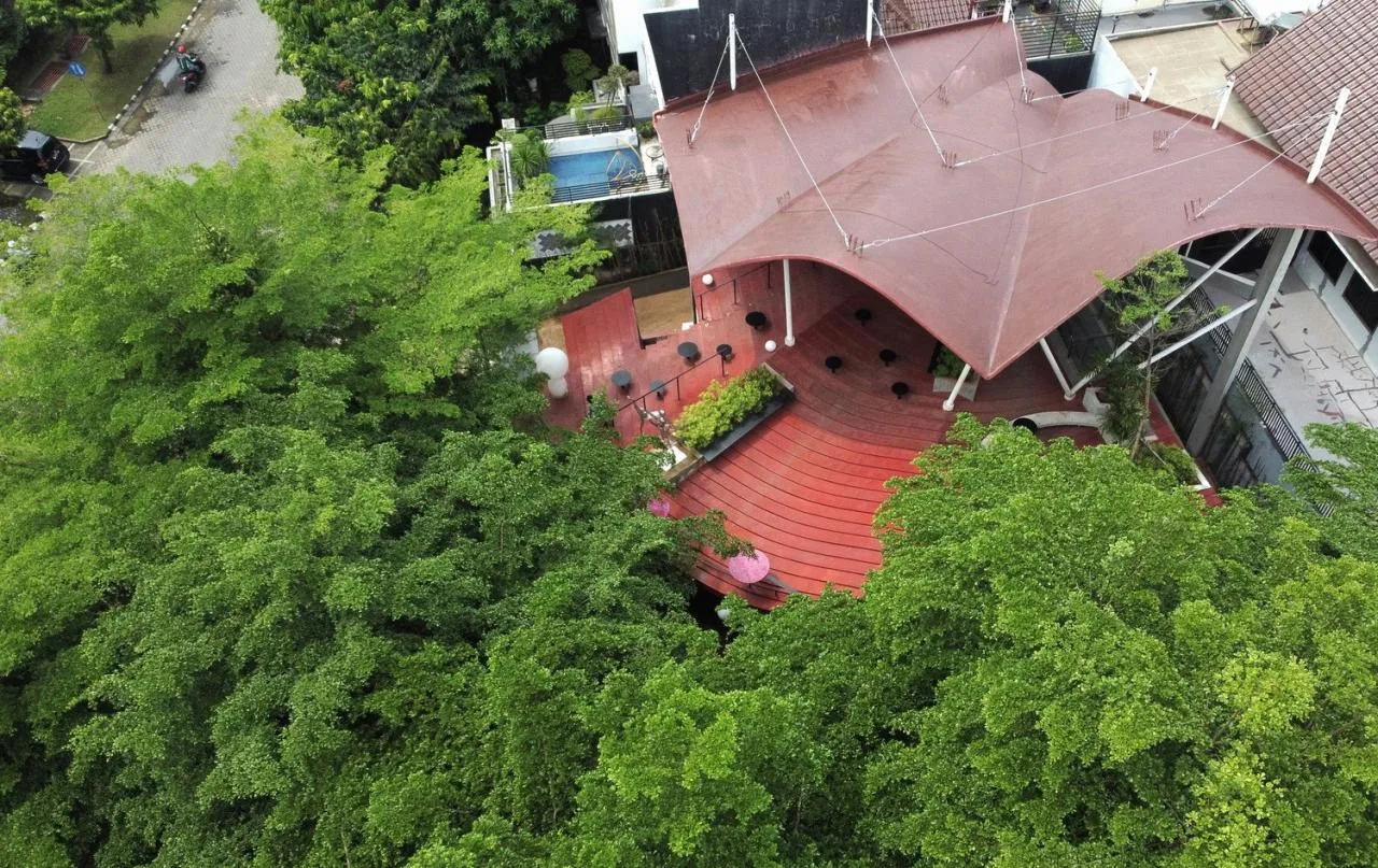 BIM Architecture | Tree Crown Garden Tanatap/RAD+ar (Research Artistic Design+Architecture)