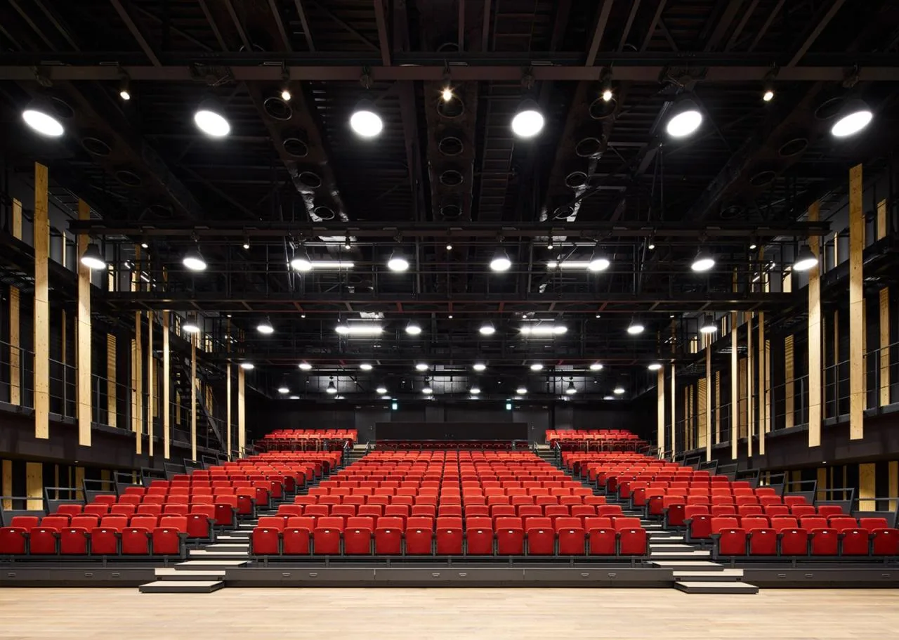 BIM Architecture | Yokohama International School, both interior and exterior wooden finishes/Dacheng Construction+Kengo Kuma Architecture Urban Design Firm