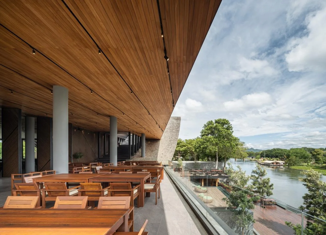 BIM Architecture | Mega scale Thai restaurant Keereetara/IDIN Architects