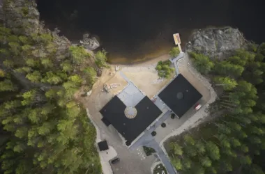 BIM Architecture: Forest and Water Design at Pistohiekka Resort by Studio Puisto-BIM WORLD