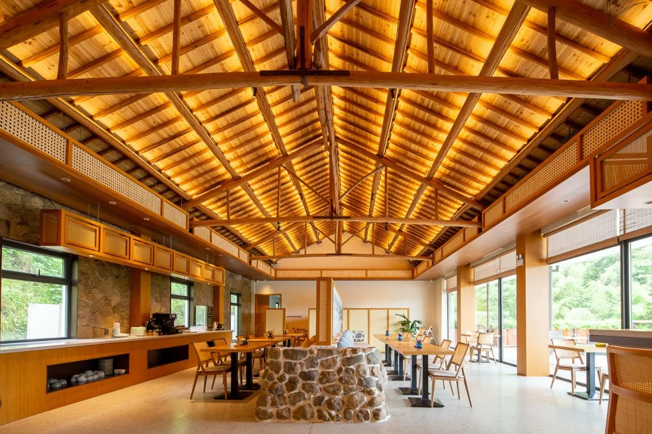 BIM Architecture | Valley Villa in the Stretching Mountains: Yaojia Yangxin Villa/Shanghai Yaoshun Architectural Design Co., Ltd