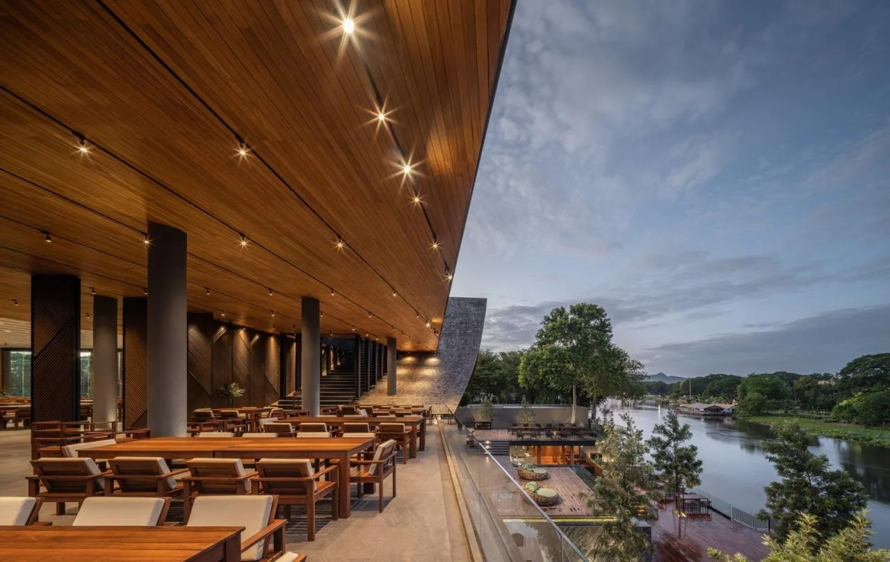 BIM Architecture | Mega scale Thai restaurant Keereetara/IDIN Architects