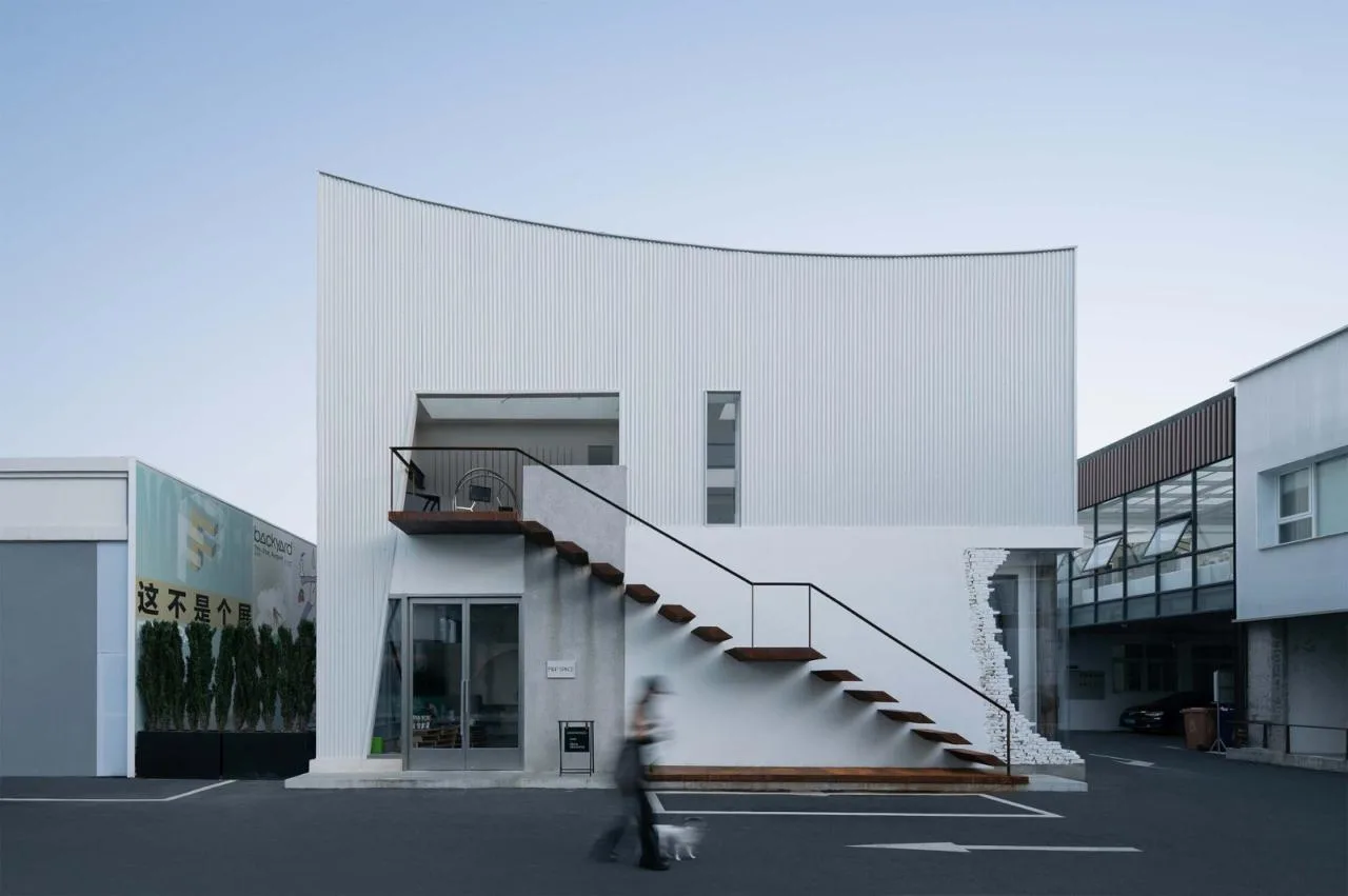 BIM Architecture | Flop Art Space/House and Poetry Architecture Firm