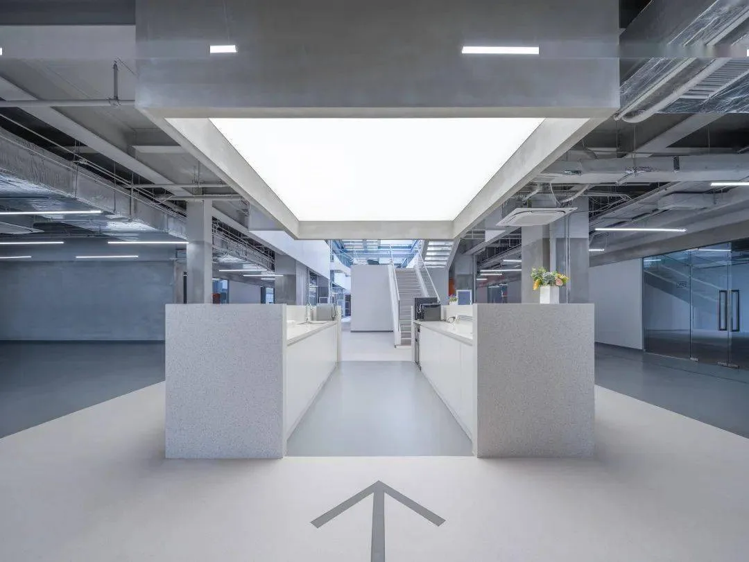 Chuangyi MIX · Luo Xiu Road | Revitalize and rejuvenate, from 'closing old boxes on street corners' to 'green neighborhood reception rooms'/Sanyi Architecture