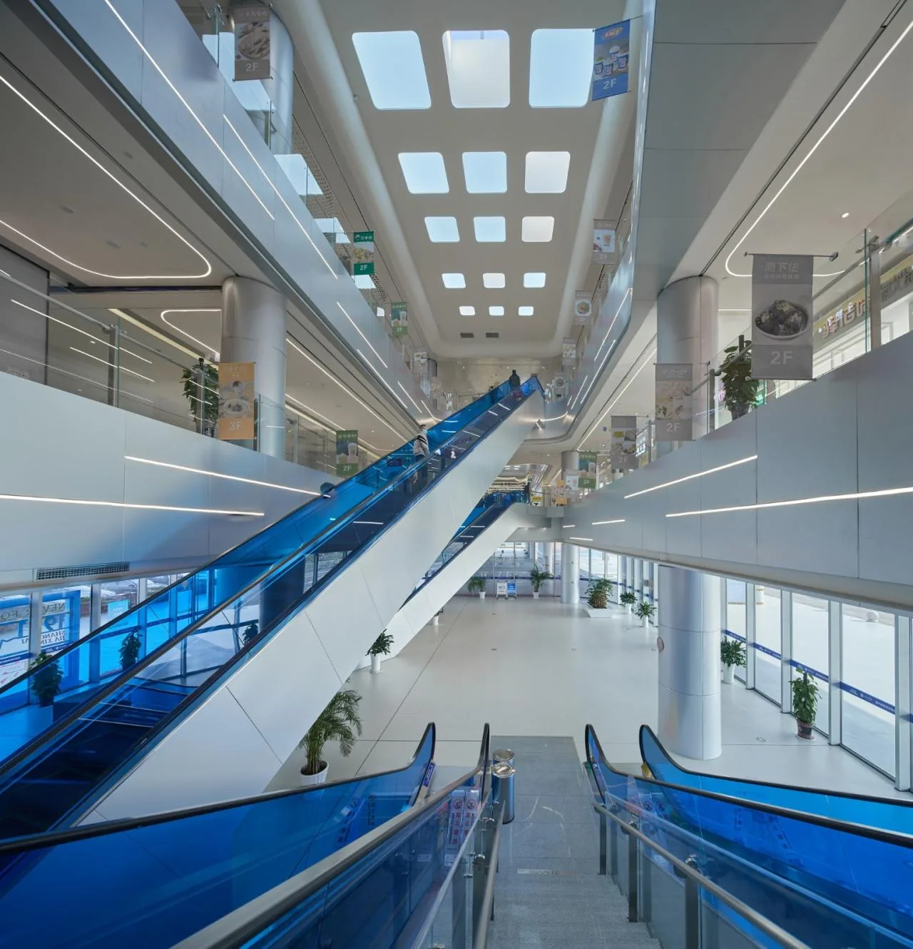 BIM Architecture | Jiaxing Service Area of Shanghai Hangzhou Expressway: Complex on the Highway/Goa Elephant Design