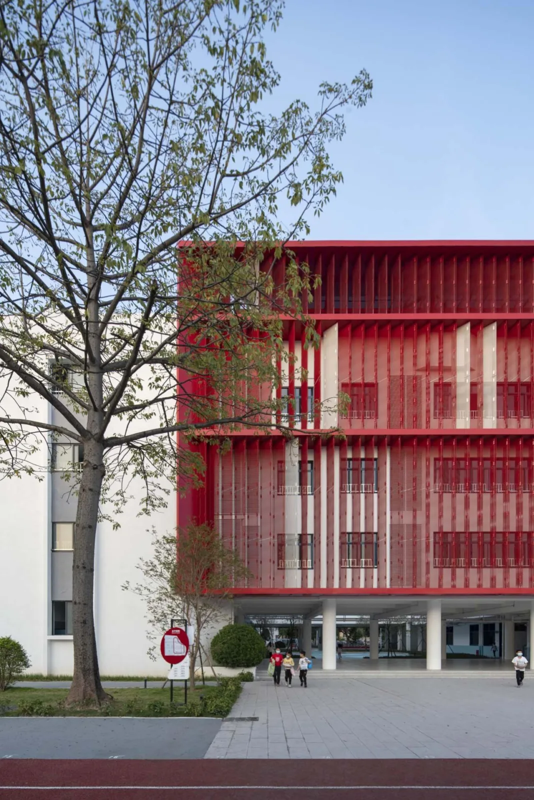 BIM Architecture | Renovation of Longjiang Foreign Language School Affiliated Primary School (Wanggang Primary School)/Vertical Beam Society Architecture