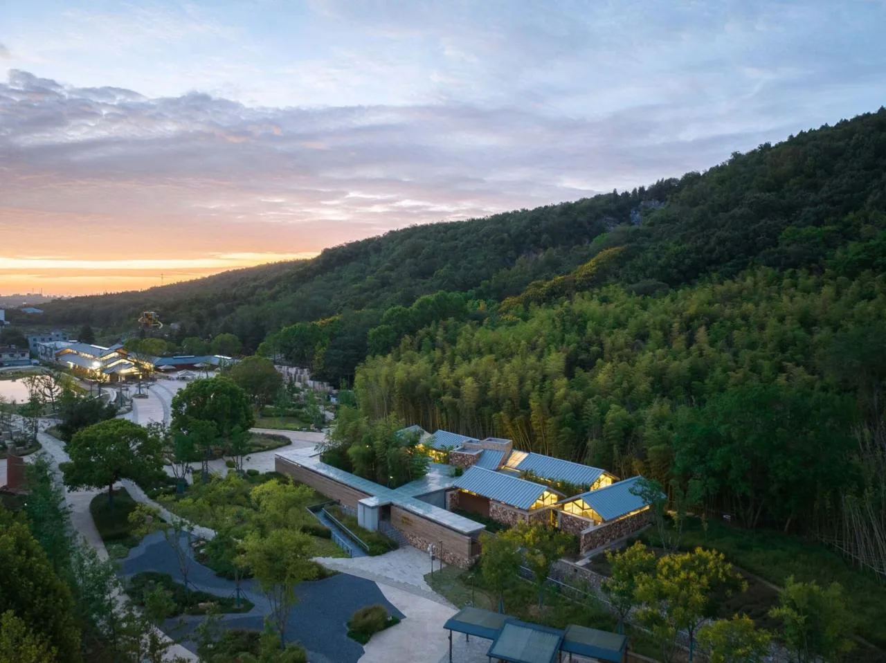 BIM Architecture | Nanjing Tangshan Ape Man Cave Tourist Station/Architecture Technology and Art (ATA) Studio of Southeast University Architectural Design and Research Institute