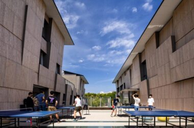 BIM Architecture: Wooden Interior and Exterior Finishes at Yokohama International School by Dacheng Construction and Kengo Kuma Urban Design-BIM WORLD