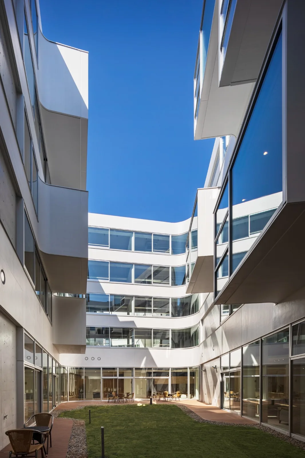 BIM Architecture | Oriental University Ai Fourth Building Center/Ishimoto Architectural