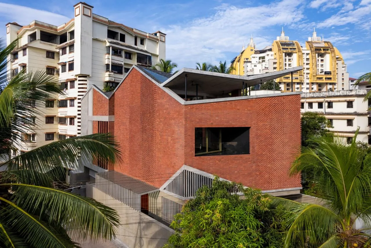 BIM Architecture | Red Brick Building/The Purple Ink Studio