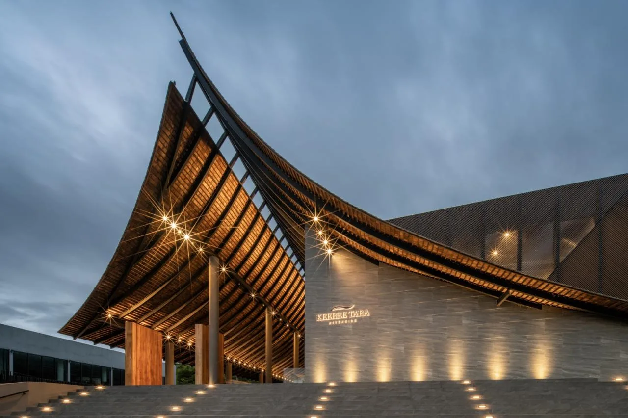 BIM Architecture | Mega scale Thai restaurant Keereetara/IDIN Architects