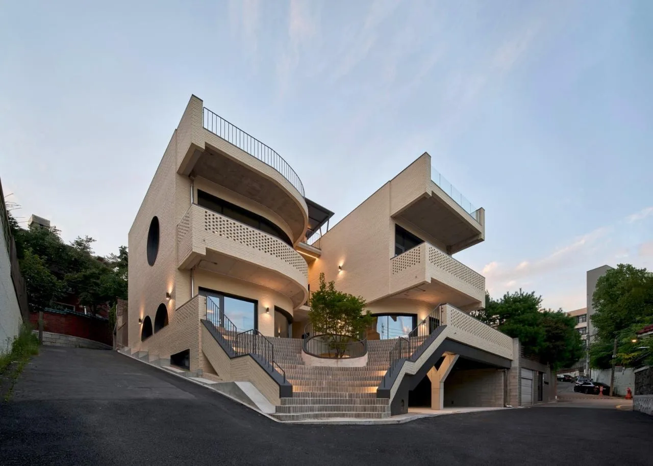 BIM architecture | staircase leading to street corner, Y2 complex/DAAL