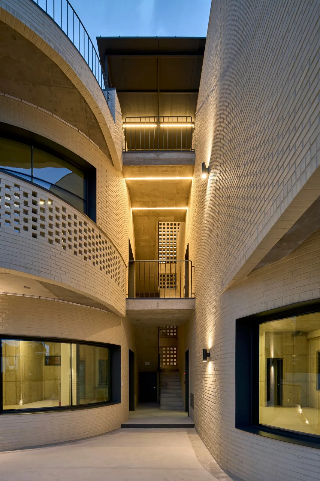 BIM architecture | staircase leading to street corner, Y2 complex/DAAL