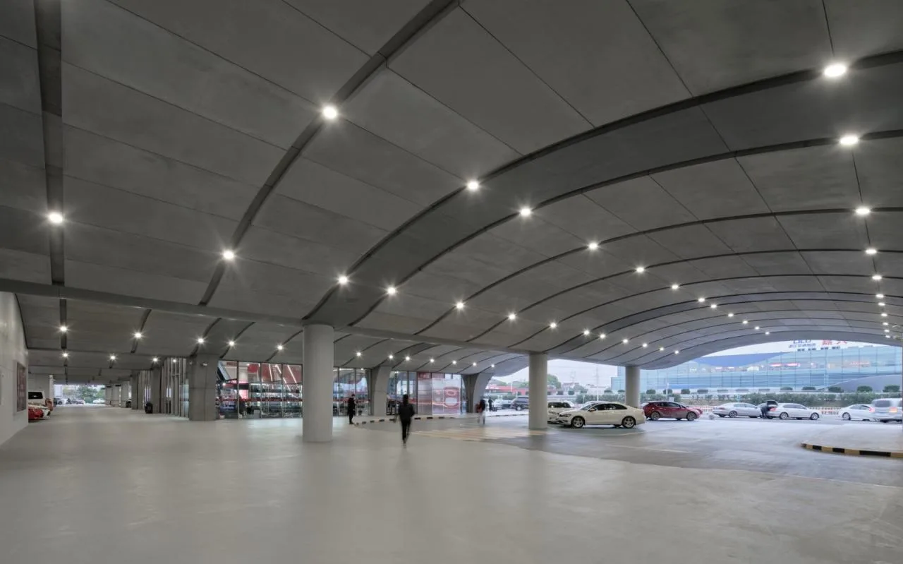 BIM Architecture | Jiaxing Service Area of Shanghai Hangzhou Expressway: Complex on the Highway/Goa Elephant Design