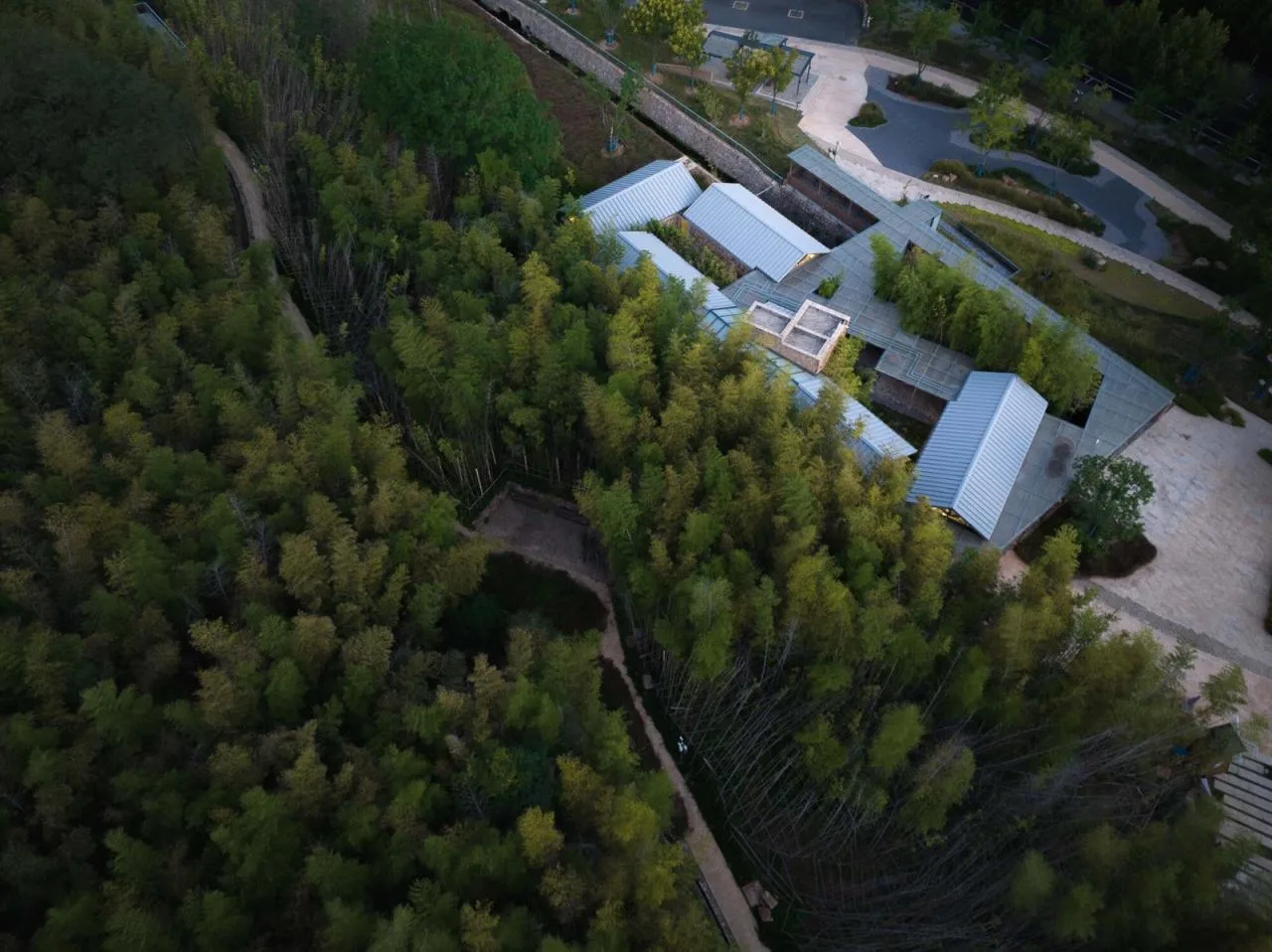 BIM Architecture | Nanjing Tangshan Ape Man Cave Tourist Station/Architecture Technology and Art (ATA) Studio of Southeast University Architectural Design and Research Institute