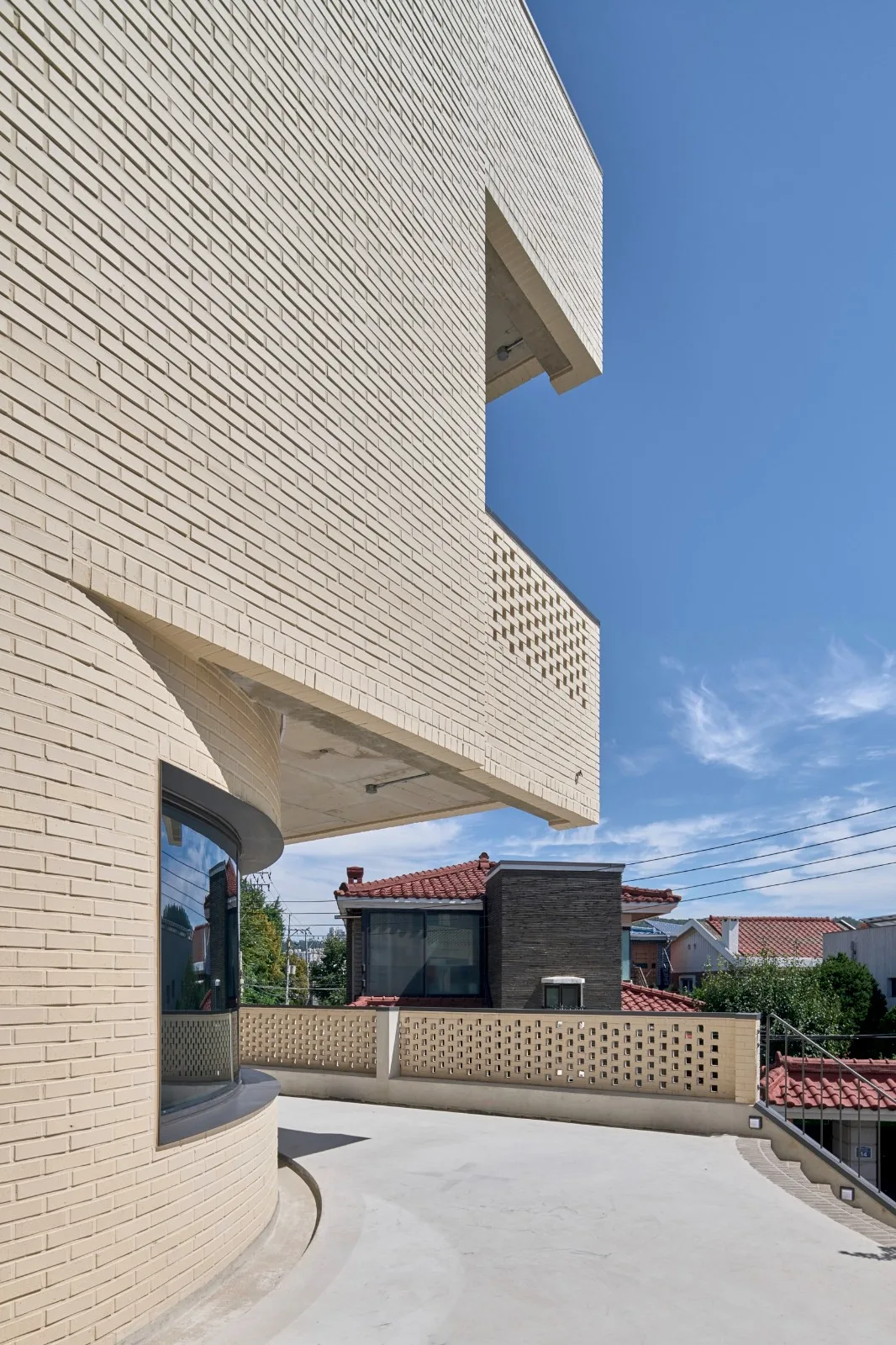 BIM architecture | staircase leading to street corner, Y2 complex/DAAL
