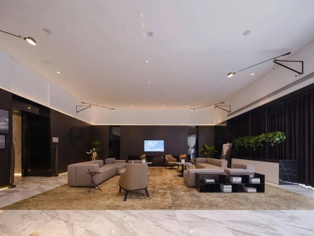 Chuangyi MIX · Luo Xiu Road | Revitalize and rejuvenate, from 'closing old boxes on street corners' to 'green neighborhood reception rooms'/Sanyi Architecture
