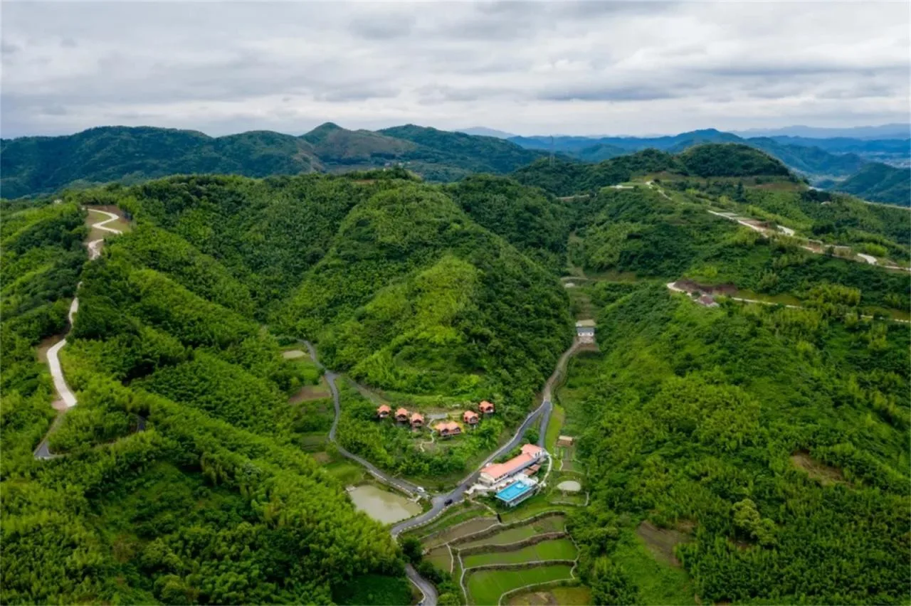 BIM Architecture | Valley Villa in the Stretching Mountains: Yaojia Yangxin Villa/Shanghai Yaoshun Architectural Design Co., Ltd