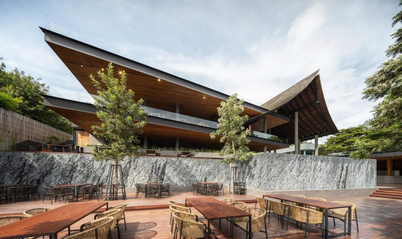 BIM Architecture | Mega scale Thai restaurant Keereetara/IDIN Architects