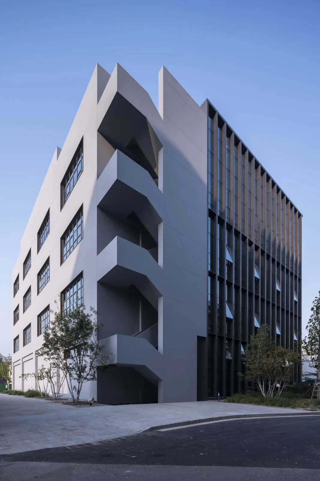 BIM Architecture | Renovation of Old Factory Building in Beijing Hangxing Park/Architectural Design of Beijing Super City