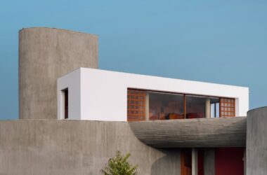 BIM Architecture: Innovative Enclosed Home Designs by Ni Dukaan-BIM WORLD