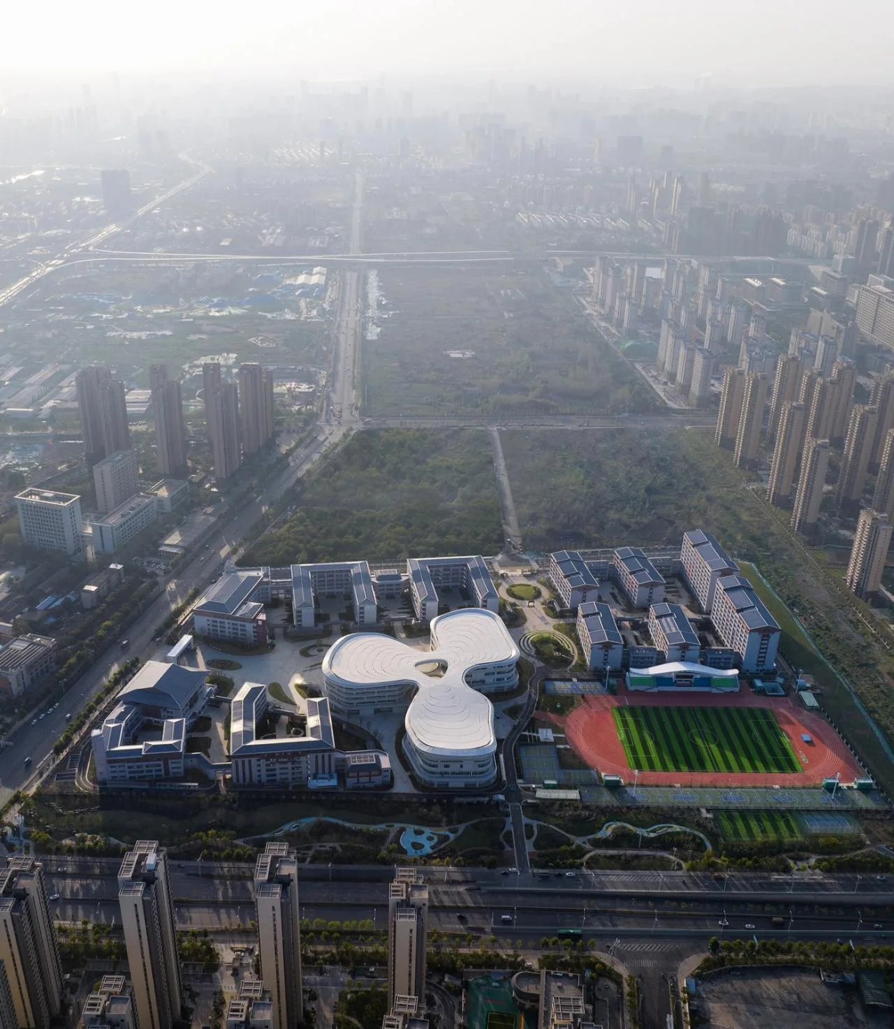 BIM Architecture | Meeting the Stars in the Sea of Yao - Hefei Yizhongdong Campus/Zhejiang University Architectural Design and Research Institute