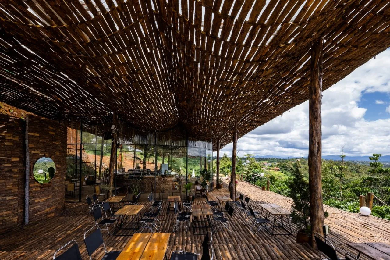 BIM Architecture | Faint Look at the Sky, Ruan's Coffee/The Bloom