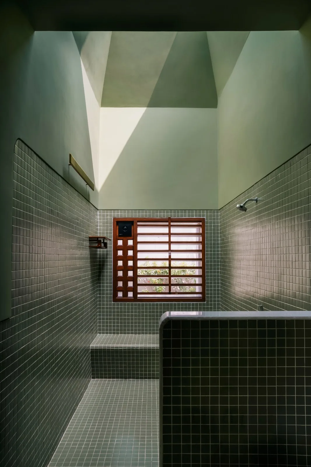 BIM Architecture | Enclosed Home/Design Ni Dukaan