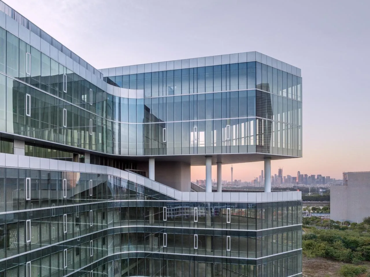 BIM Architecture | Guangdong Hong Kong Macao Greater Bay Area High Performance Medical Device Innovation Center/Haiyin Architecture