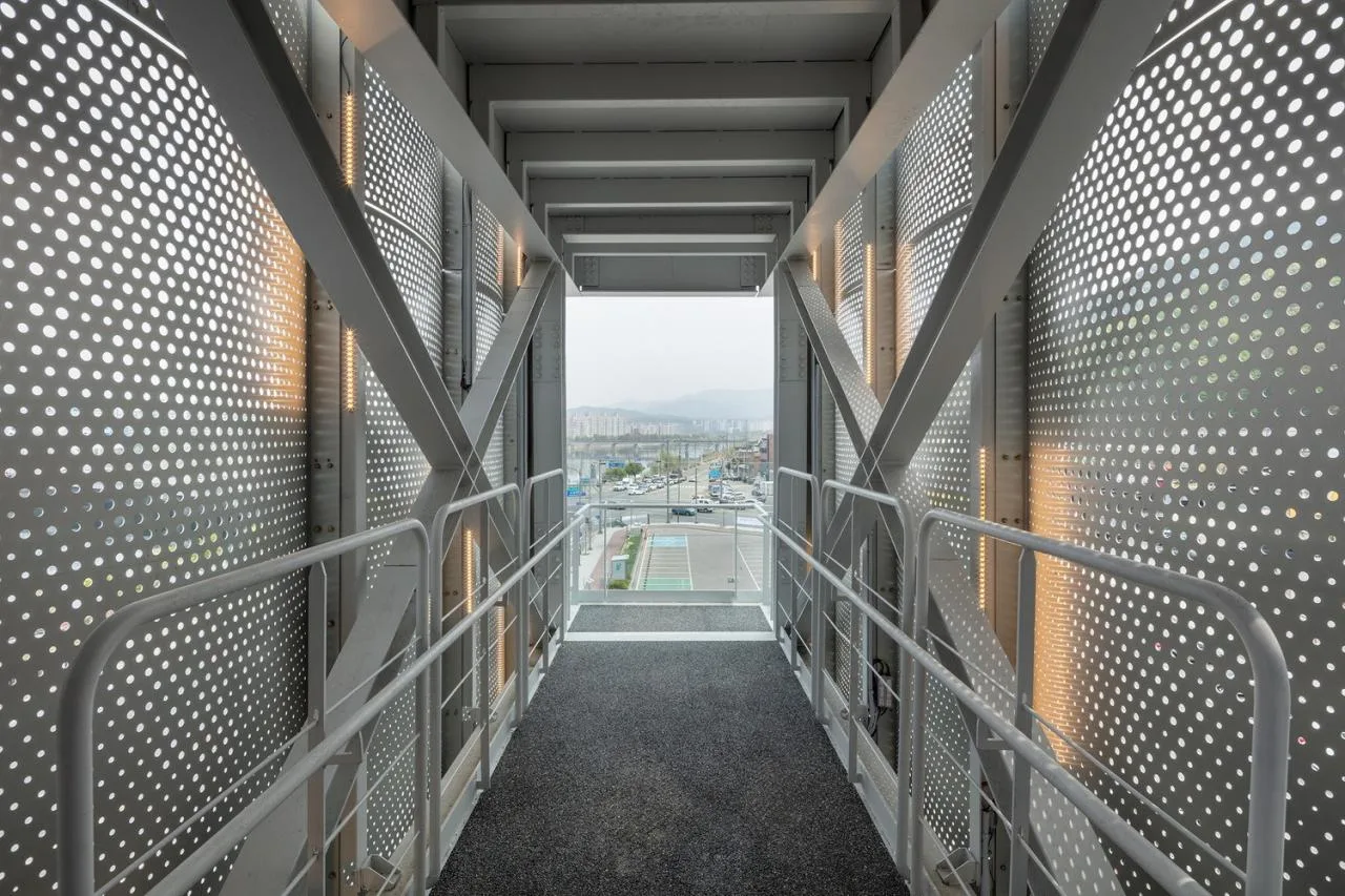 BIM Architecture | Advanced Use of Perforated Panels, Thousand Plateau Observation Deck/Emer sys