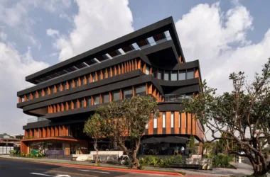 BIM Architecture in Action: AEME Commercial Building by Paz Arquitectura-BIM WORLD