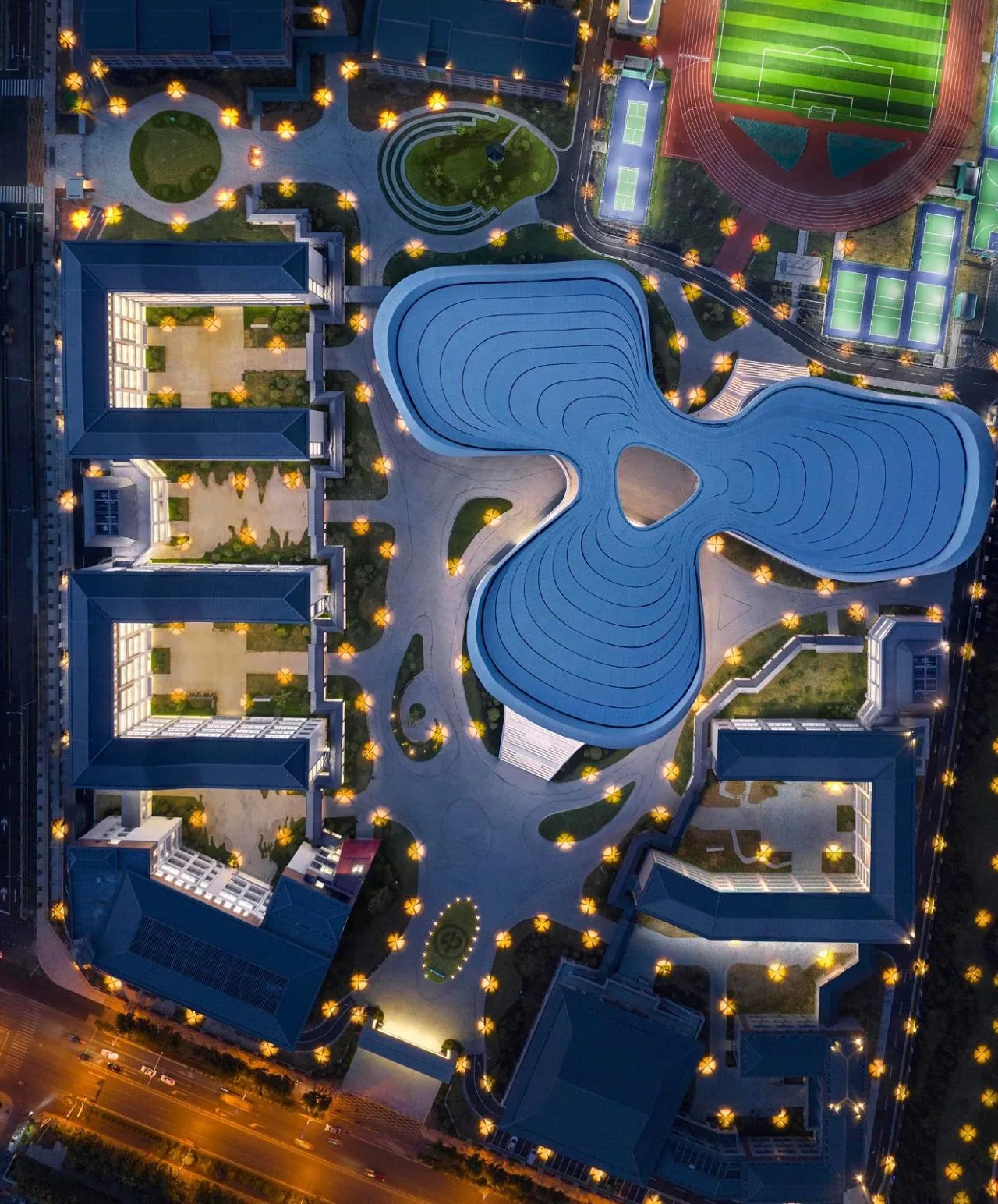 BIM Architecture | Meeting the Stars in the Sea of Yao - Hefei Yizhongdong Campus/Zhejiang University Architectural Design and Research Institute