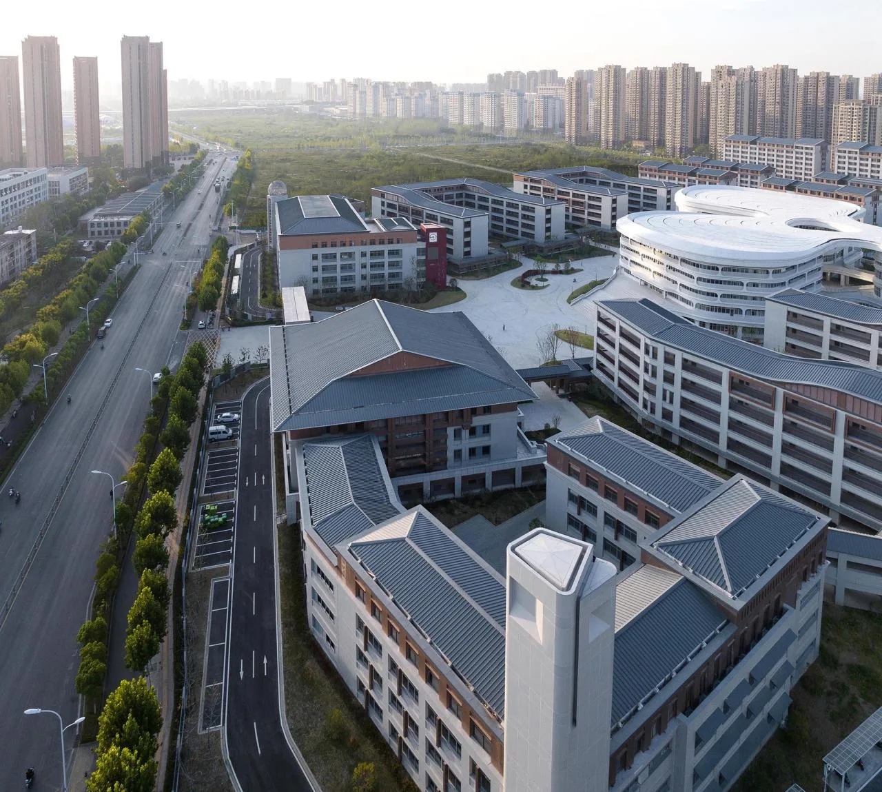 BIM Architecture | Meeting the Stars in the Sea of Yao - Hefei Yizhongdong Campus/Zhejiang University Architectural Design and Research Institute