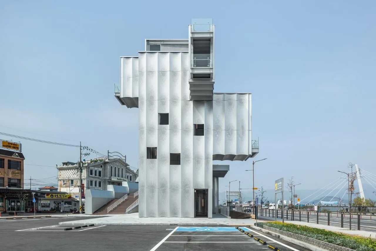 BIM Architecture | Advanced Use of Perforated Panels, Thousand Plateau Observation Deck/Emer sys